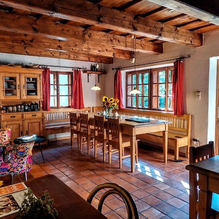 Apartmany Cerveny Dvur Chvalšiny Εξωτερικό φωτογραφία