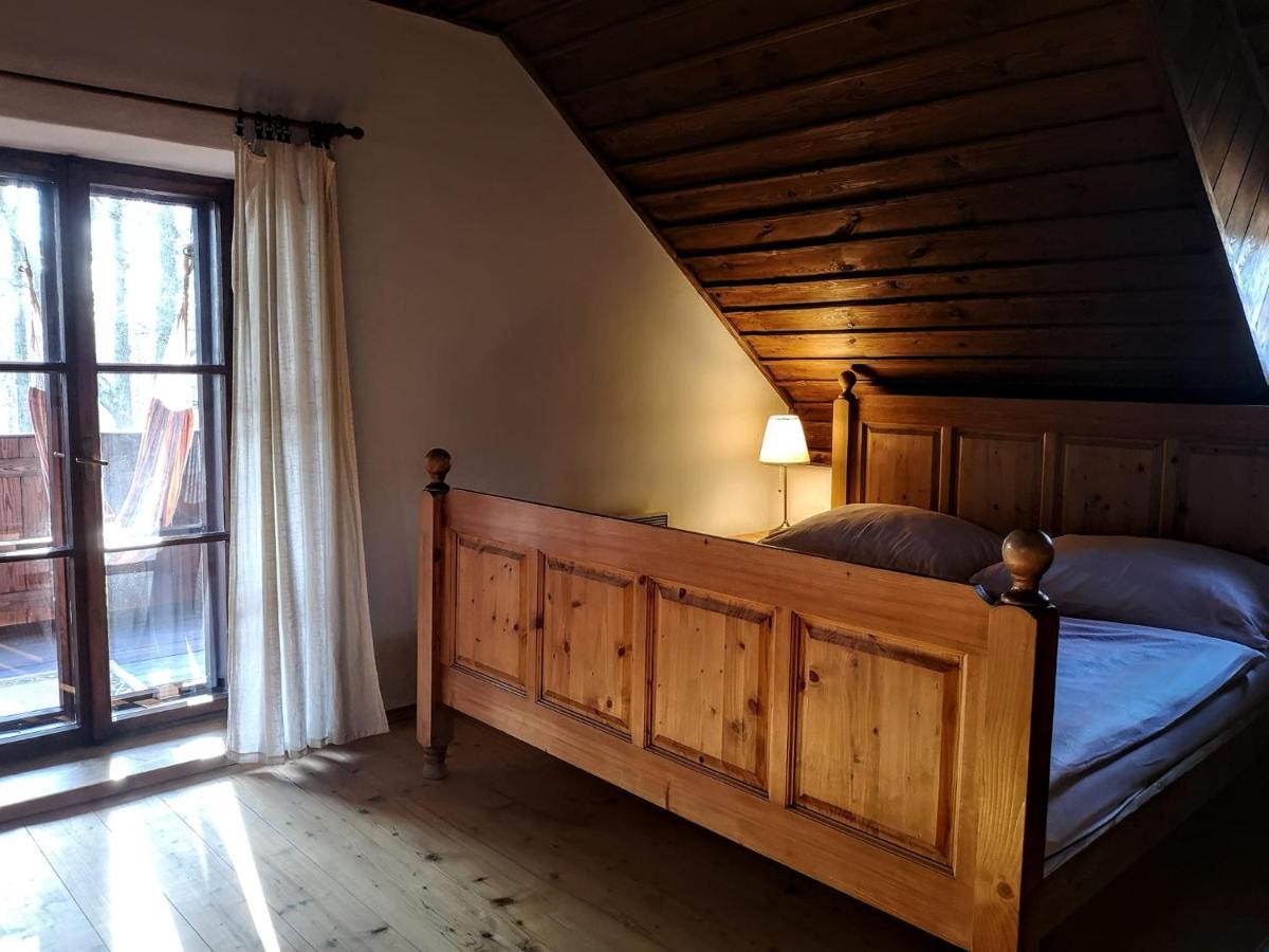 Apartmany Cerveny Dvur Chvalšiny Εξωτερικό φωτογραφία