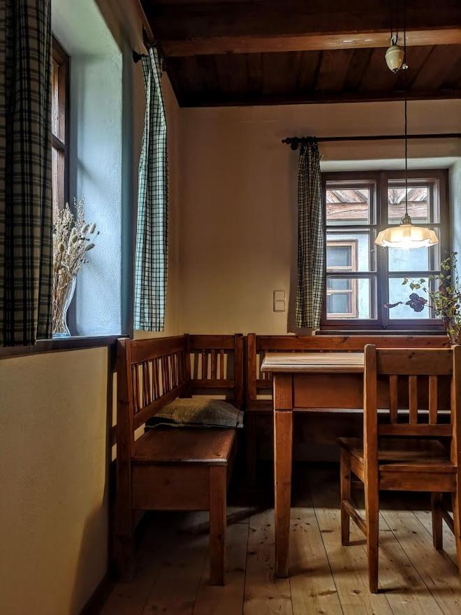 Apartmany Cerveny Dvur Chvalšiny Εξωτερικό φωτογραφία