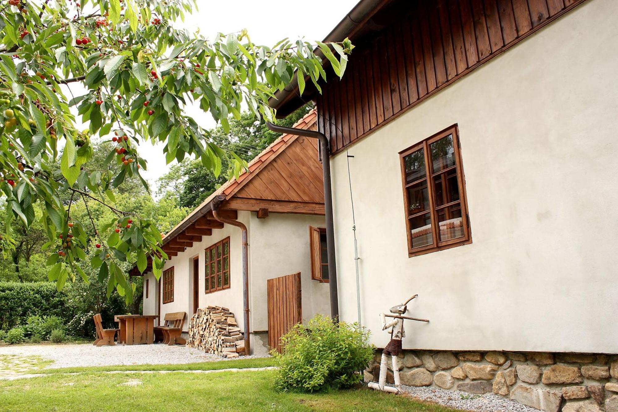 Apartmany Cerveny Dvur Chvalšiny Εξωτερικό φωτογραφία